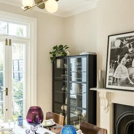 Apart Apartment